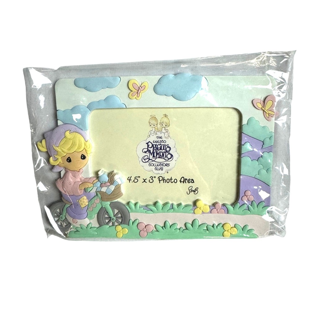 Precious Moments Enesco Collectors Club Vinyl Photo Frame Girl on Bike 118520